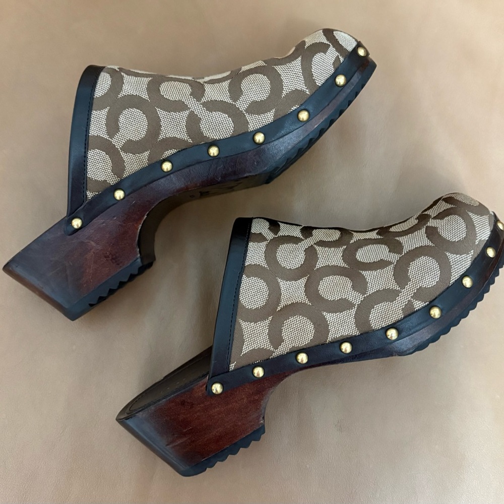 Coach Wooden Mule Clogs
Color: Brown and Tan  * Size: 6.5